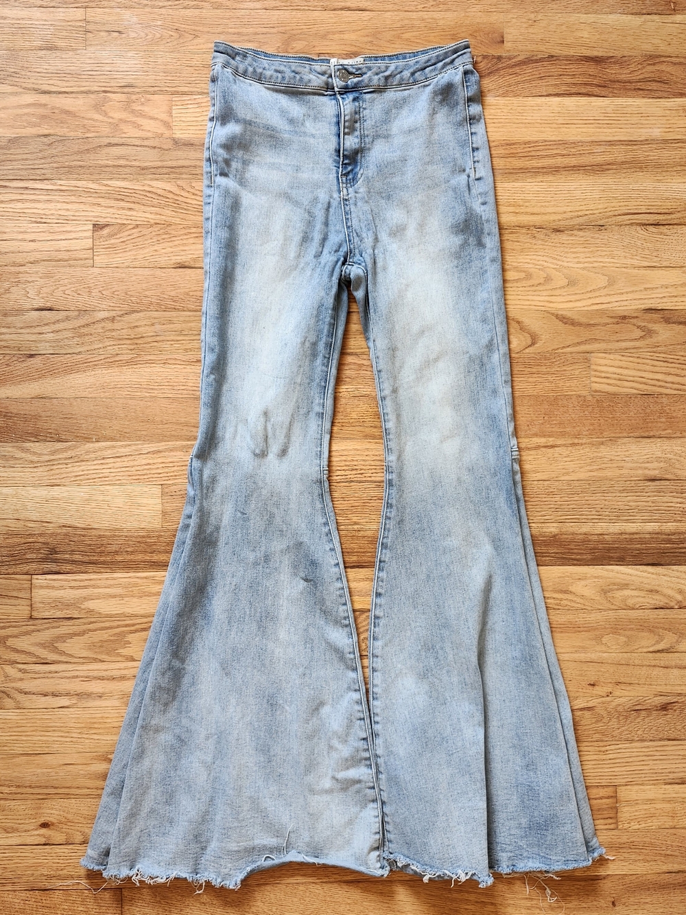 Light Wash Women's Flared Jeans Light Blue